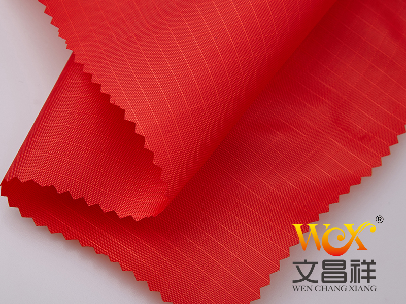 牛津布：庸俗與文藝之間只差一個(gè)格子